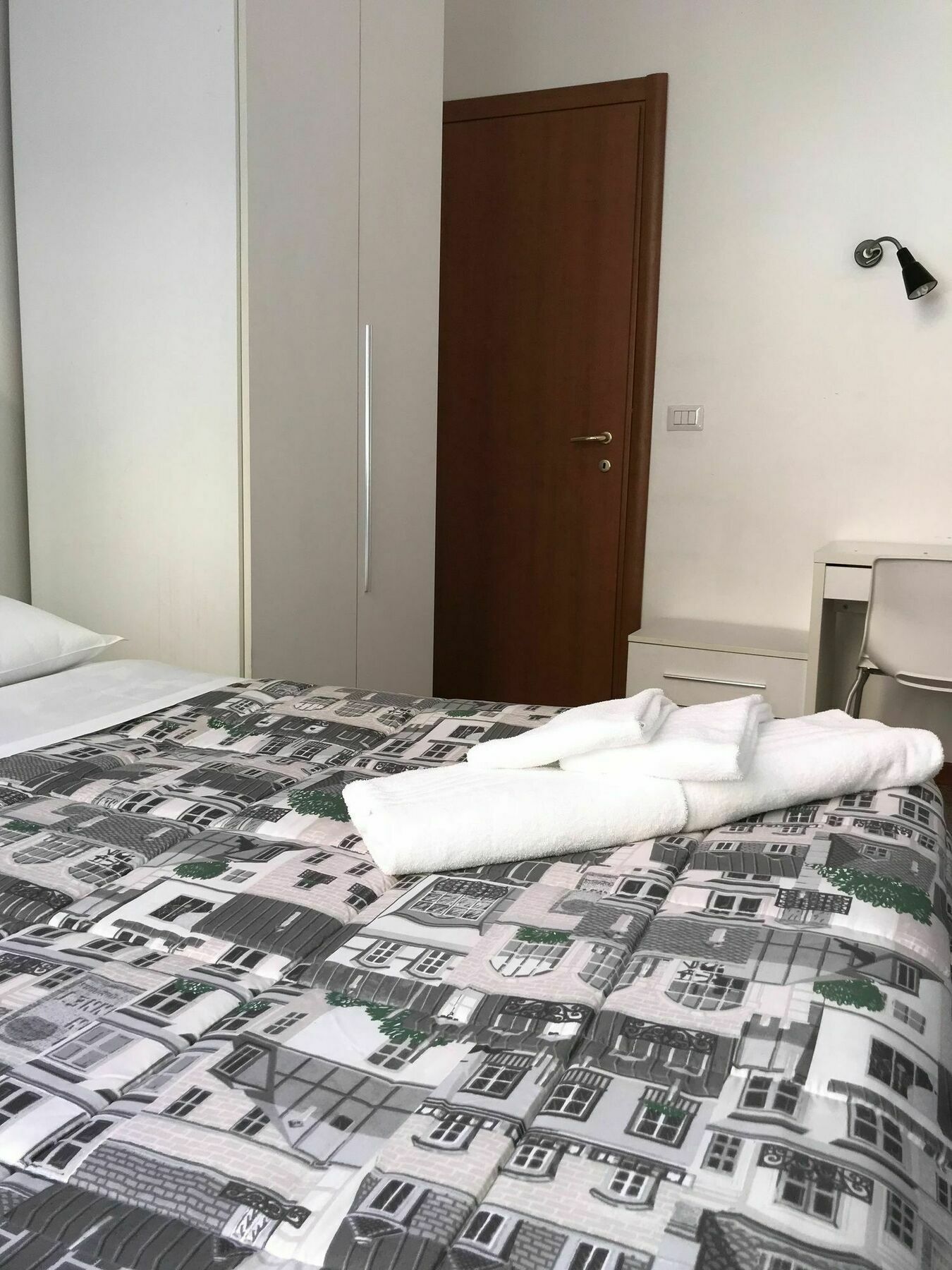 Loreto Elite Milano Luaran gambar